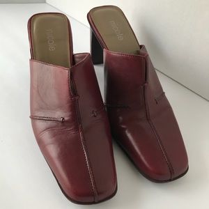 Nicole Miller red/wine LEATHER mules heels 7.5 M